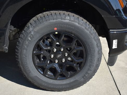 New 2026 Ford F150 XLT w/ Equipment Group 302A MID image 9