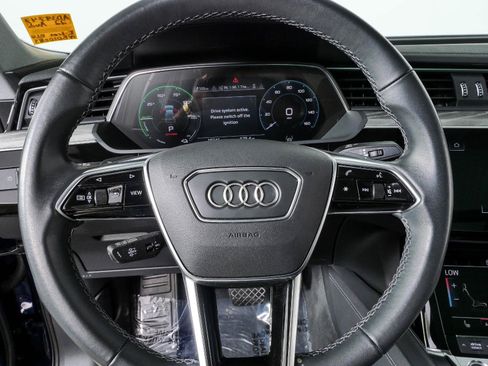 Used 2022 Audi e-tron Premium w/ Convenience Plus Package AWD/4WD image 21