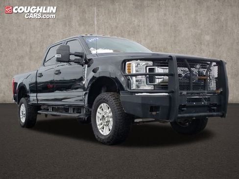 Used 2019 Ford F250 XL w/ STX Appearance Package image 1