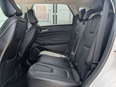 Certified 2021 Ford Edge Titanium FWD image 17