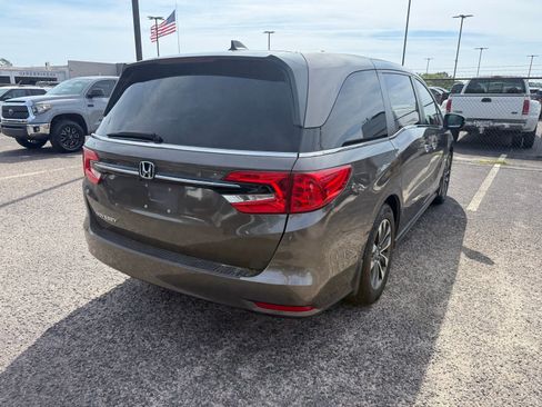Used 2021 Honda Odyssey EX-L image 7