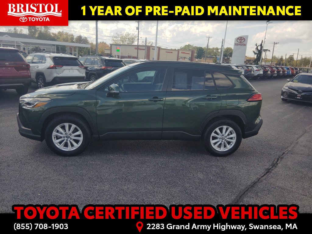 Certified 2024 Toyota Corolla Cross LE w/ Moonroof Package AWD/4WD image 4
