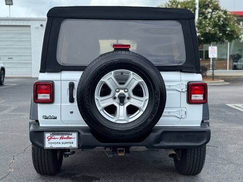 Used 2018 Jeep Wrangler Unlimited Sport S AWD/4WD image 10