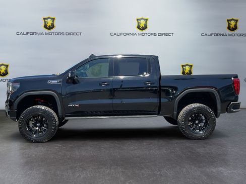 Used 2022 GMC Sierra 1500 AT4 w/ AT4 Premium Package AWD/4WD image 8