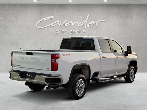 Used 2025 Chevrolet Silverado 2500 LT w/ Convenience Package image 16