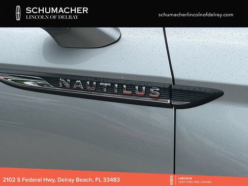 Used 2023 Lincoln Nautilus FWD w/ Premium Package image 10