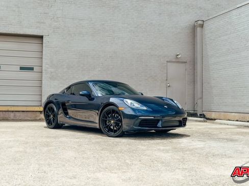 Used 2018 Porsche 718 Cayman RWD image 18