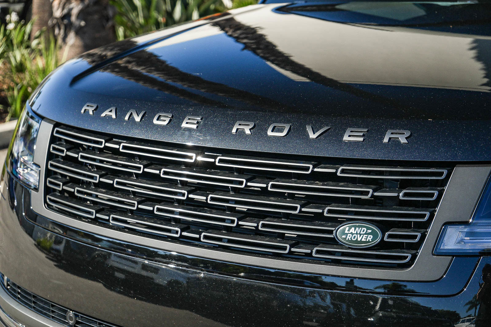 Certified 2026 Land Rover Range Rover Long Wheelbase SE AWD/4WD image 9