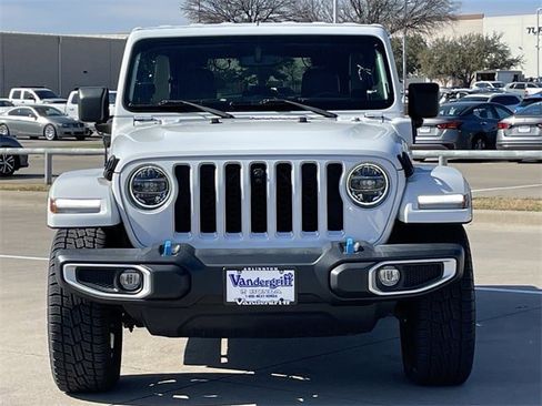 Used 2022 Jeep Wrangler Unlimited Sahara w/ Safety Group image 7