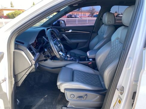 Used 2018 Audi SQ5 Premium Plus w/ Navigation Package image 30
