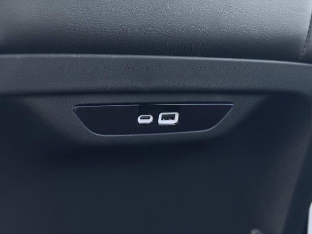 New 2027 Chrysler Pacifica Select FWD image 25