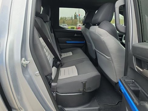 Used 2025 Toyota Tacoma TRD Off-Road AWD/4WD image 26