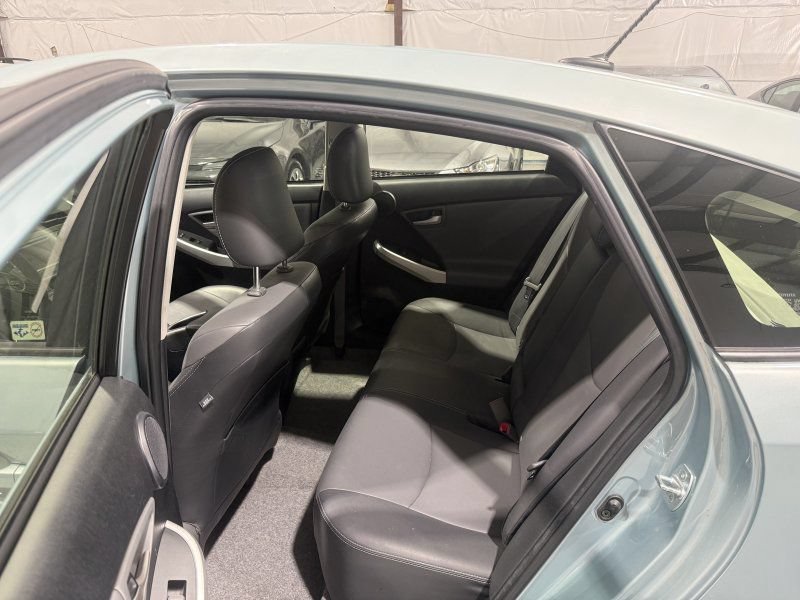 Used 2015 Toyota Prius Four FWD image 16