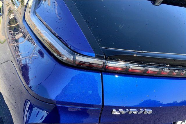 Used 2024 Cadillac Lyriq Sport AWD/4WD image 29
