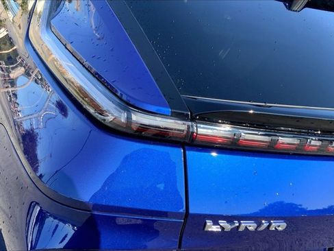 Used 2024 Cadillac Lyriq Sport AWD/4WD image 29