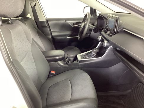 Used 2020 Toyota RAV4 XLE w/ Convenience Package AWD/4WD image 9