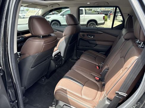 Certified 2025 Honda Pilot Elite image 24