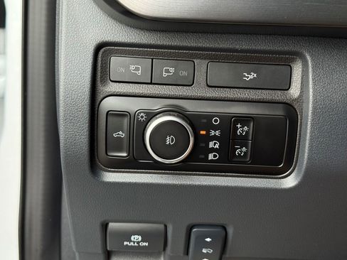 Used 2024 Ford F350 Lariat image 40