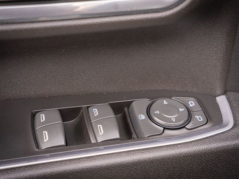 Used 2024 Chevrolet Silverado 2500 LT w/ Convenience Package image 13