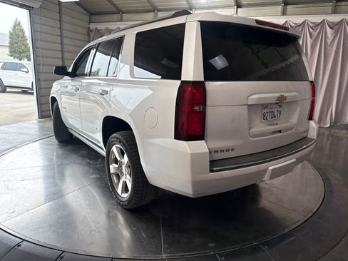 Used 2020 Chevrolet Tahoe Premier w/ Premier 6.2L Value Package AWD/4WD image 7