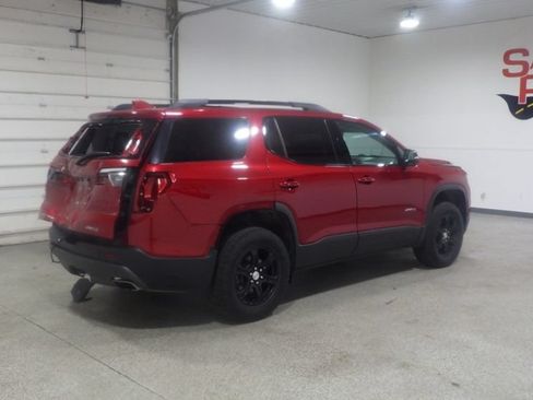 Used 2021 GMC Acadia AT4 w/ Technology Package AWD/4WD image 4