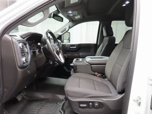 Used 2021 GMC Sierra 1500 SLE image 9