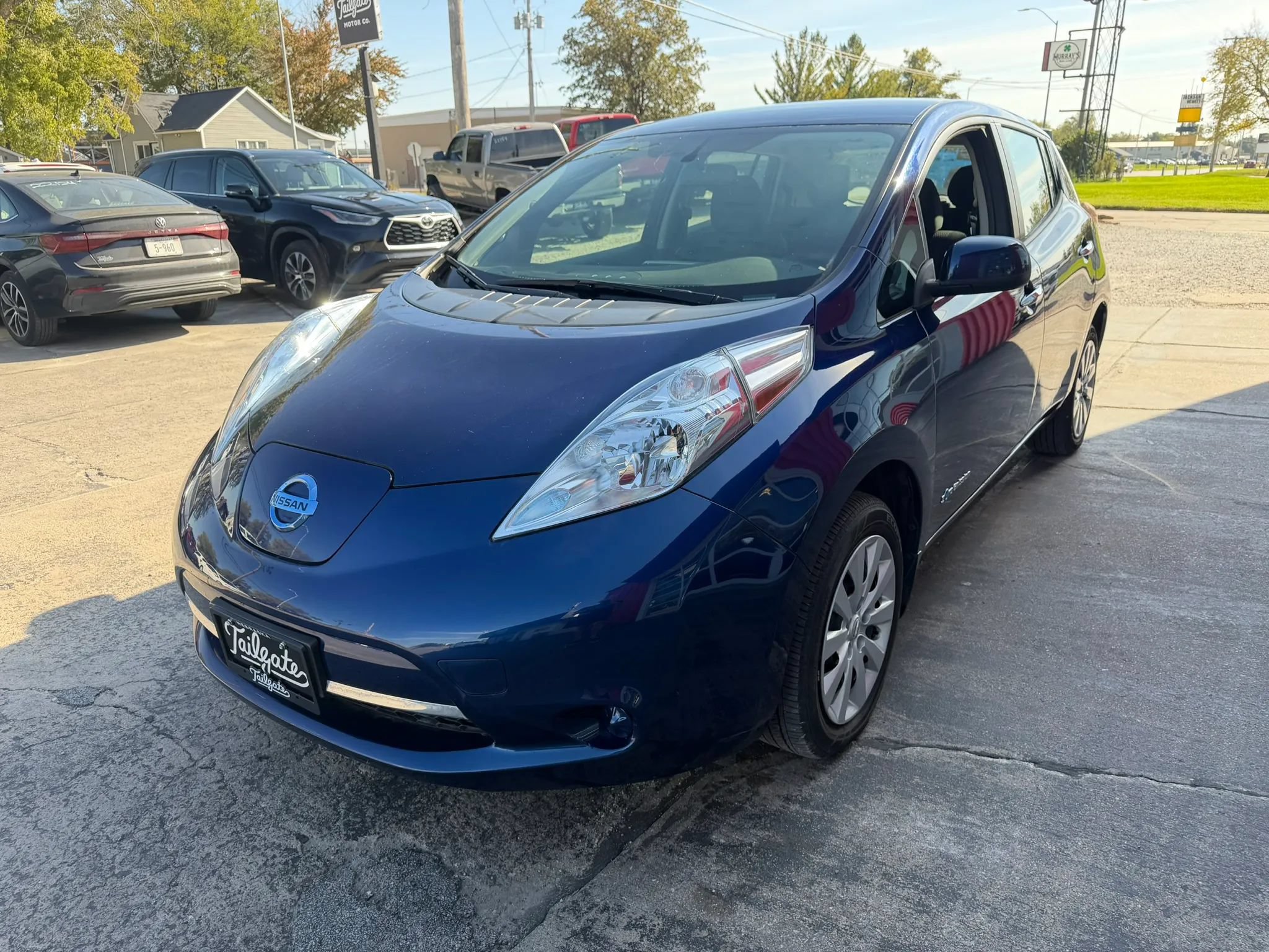 Used 2017 Nissan Leaf S w/ Charge Package FWD image 4
