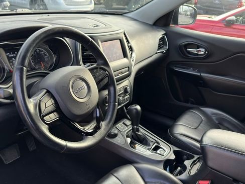 Used 2021 Jeep Cherokee Altitude image 8