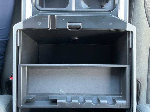 Used 2024 Ford F250 XLT w/ Black Appearance Package image 39