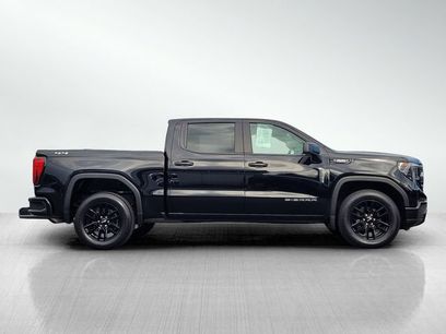 Used 2025 GMC Sierra 1500 Pro w/ Graphite Edition