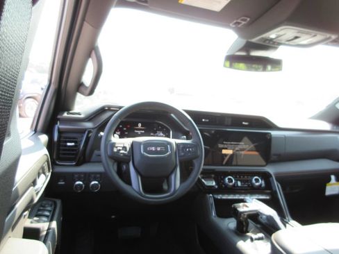 New 2026 GMC Sierra 1500 AT4 w/ AT4 Premium Package AWD/4WD image 16