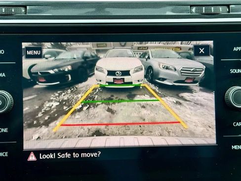 Used 2019 Volkswagen Tiguan SEL AWD/4WD image 22