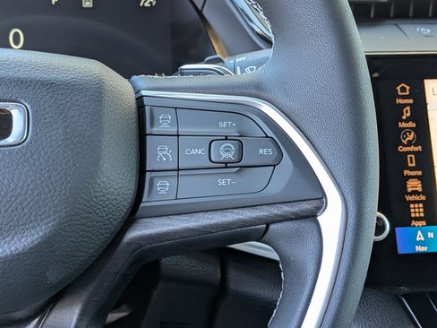 New 2026 Jeep Grand Cherokee L Limited image 29