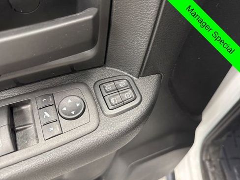 Used 2024 RAM 3500 Tradesman w/ Chrome Appearance Group image 18