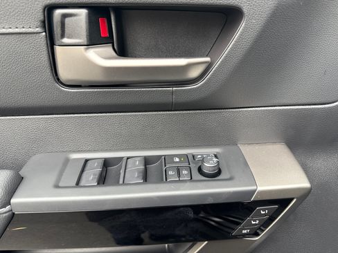 New 2026 Toyota Tundra Limited AWD/4WD image 24