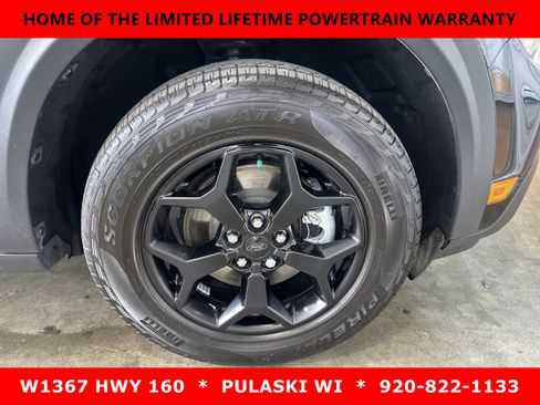 Used 2024 Ford Maverick Lariat AWD/4WD image 2