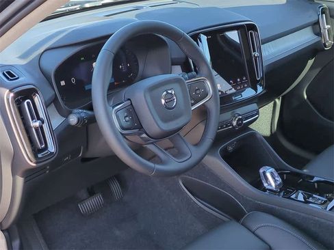 Used 2026 Volvo XC40 B5 Plus w/ Protection Package Premier image 2