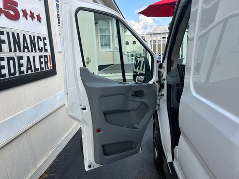 Used 2019 Ford Transit 250 148 High Roof image 8