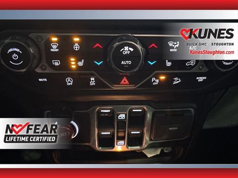 Used 2020 Jeep Wrangler Unlimited Sahara w/ Dual Top Group image 11