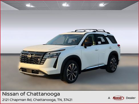 New 2026 Nissan Pathfinder Platinum w/ Cargo Package FWD image 1