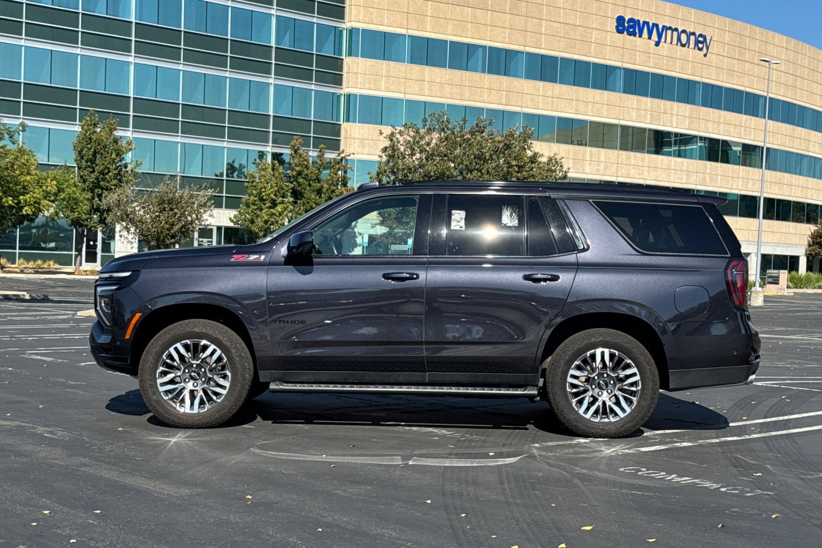 Used 2025 Chevrolet Tahoe Z71 AWD/4WD image 7