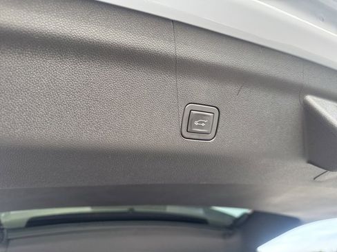 Used 2026 Chevrolet Tahoe High Country image 28