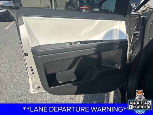 Used 2024 Tesla Cybertruck AWD Crew Cab image 10