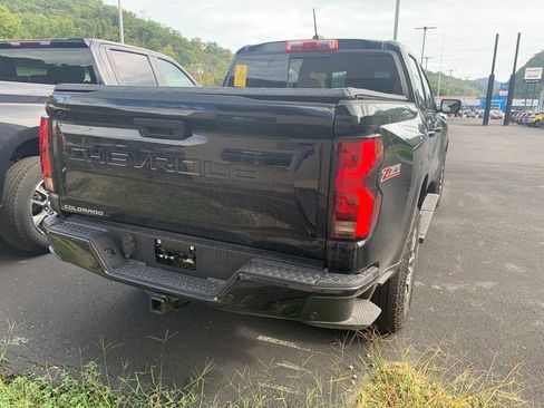 Used 2023 Chevrolet Colorado Z71 w/ Advanced Trailering Package image 19