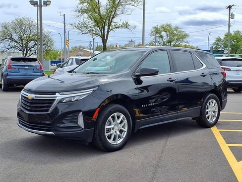 Used 2022 Chevrolet Equinox LT FWD image 1