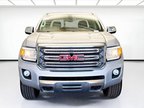 Used 2019 GMC Canyon SLT w/ Trailering Package image 2