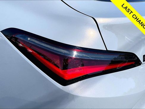 Certified 2026 Acura Integra FWD image 30