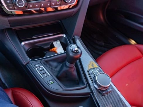 Used 2018 BMW M3 image 27