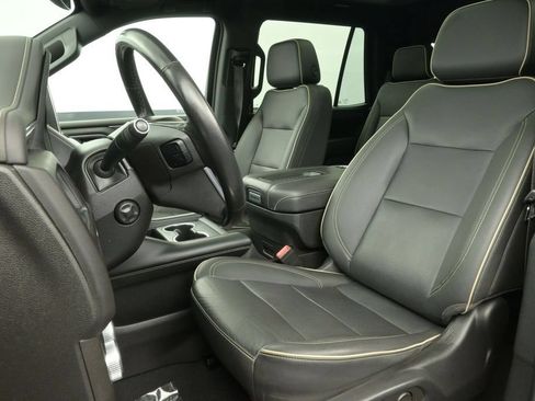 Used 2022 GMC Yukon SLT w/ SLT Premium Package AWD/4WD image 9