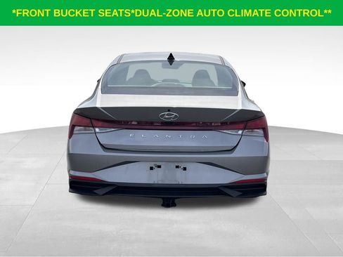 Used 2023 Hyundai Elantra SEL FWD image 9